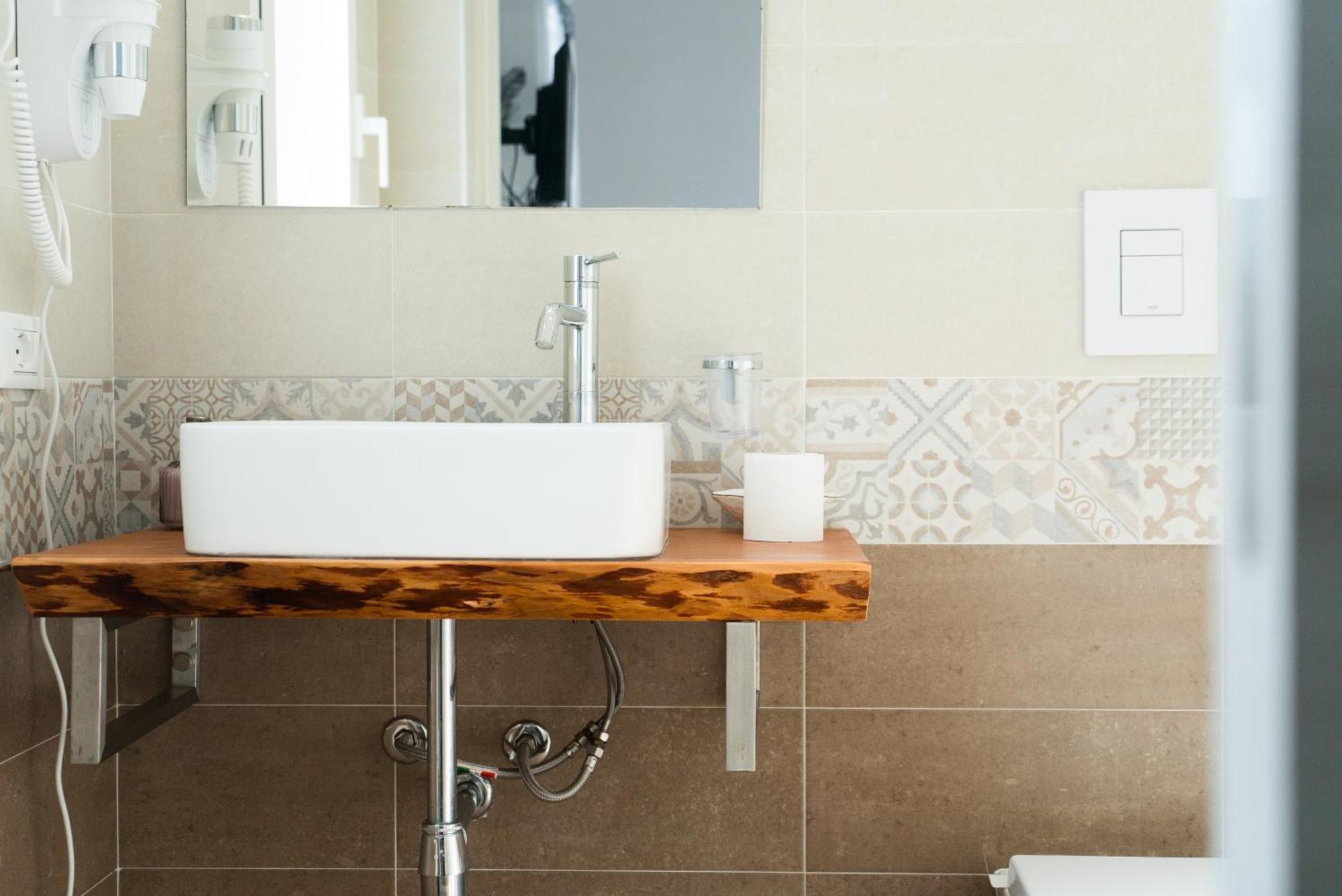 Ponente & Maestro Rooms Favignana Eksteriør billede